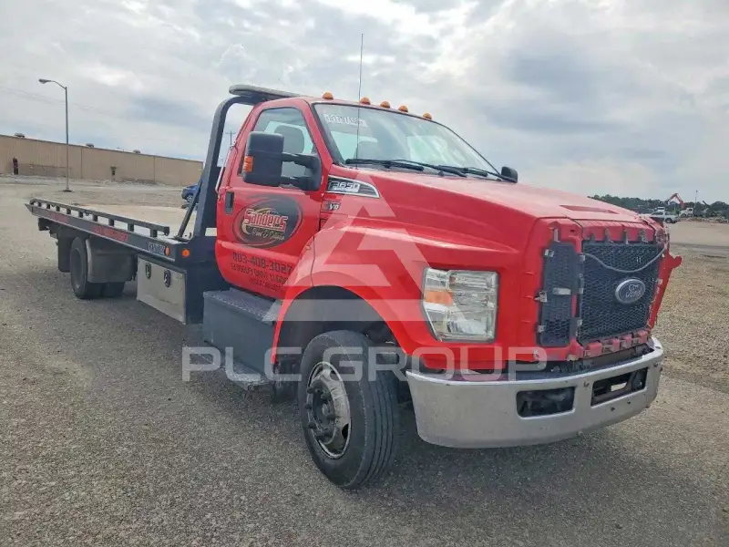 2017 Ford F-650 photo