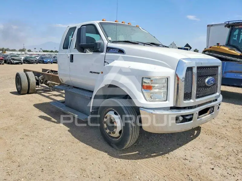 2017 Ford F-650 photo