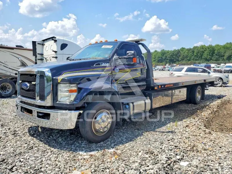 2017 Ford F-650 фото