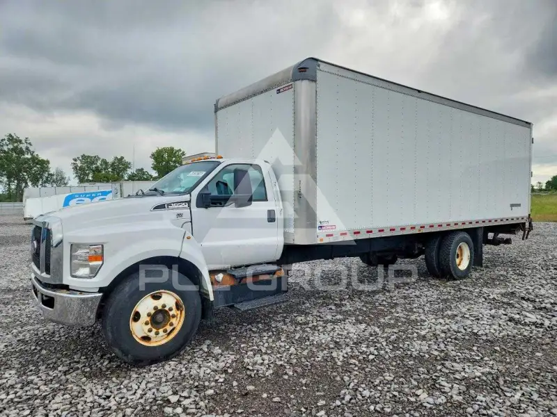 2017 Ford F-650 фото