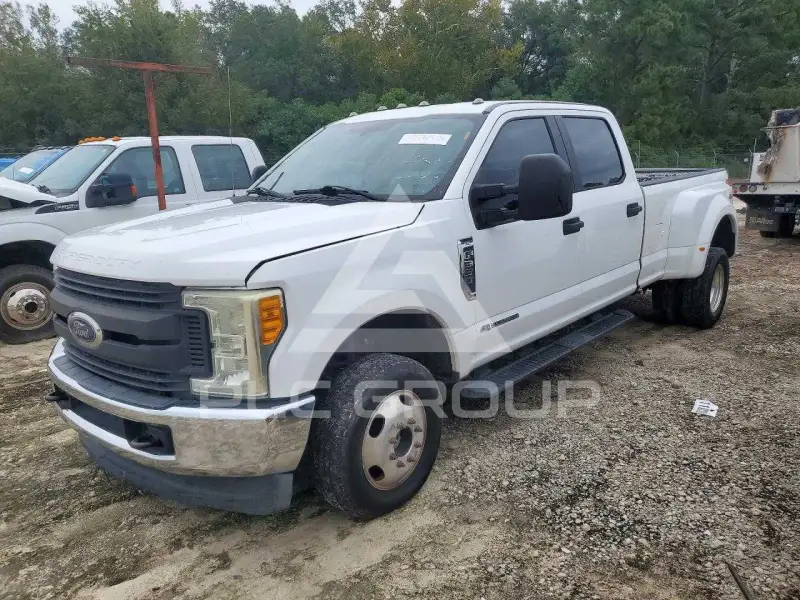2017 Ford F-350 фото