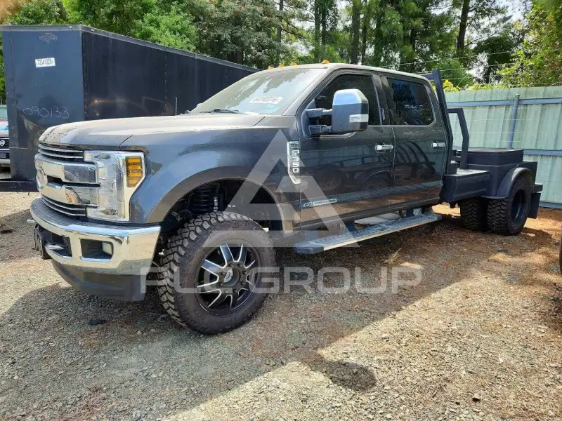 2017 Ford F-350 фото