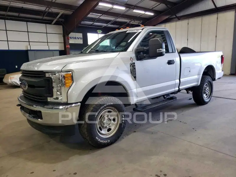 2017 Ford F-350 photo