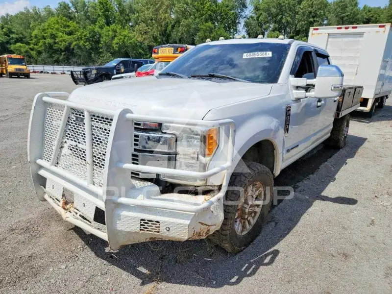 2017 Ford F-350 фото