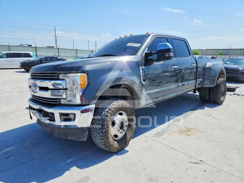 2017 Ford F-350 photo