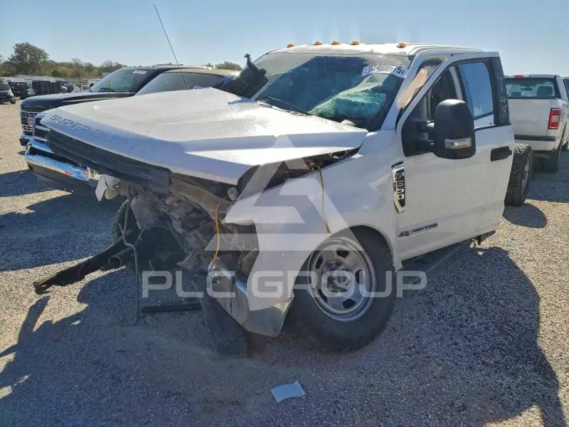 2017 Ford F-350 photo