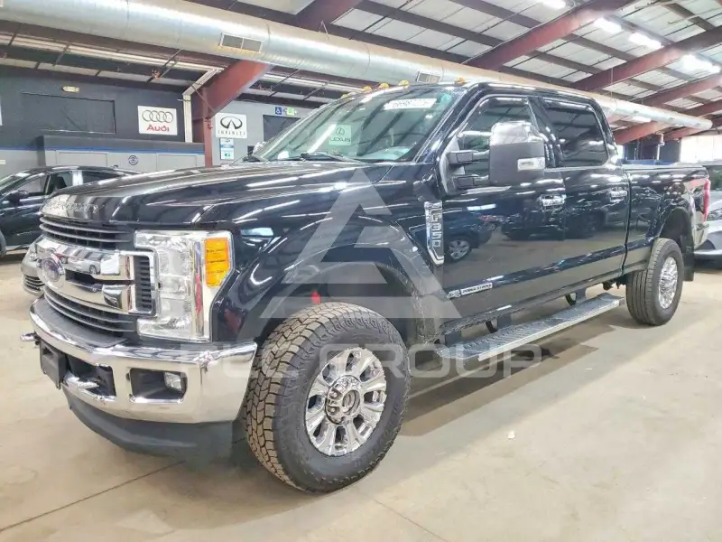 2017 Ford F-350 photo
