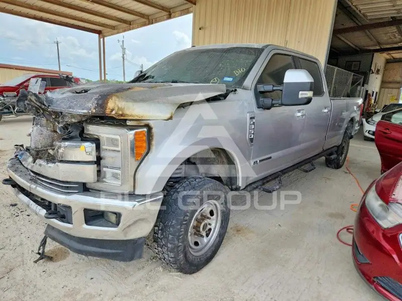 2017 Ford F-350 photo