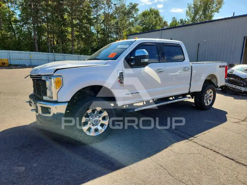2017 Ford F-250 фото