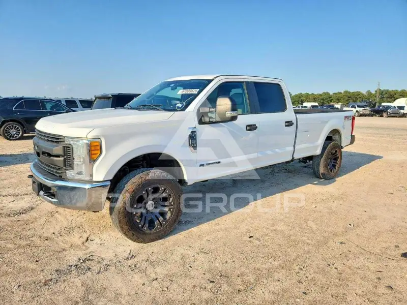 2017 Ford F-250 фото