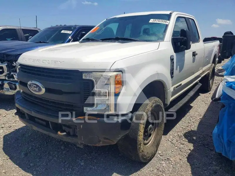 2017 Ford F-250 фото