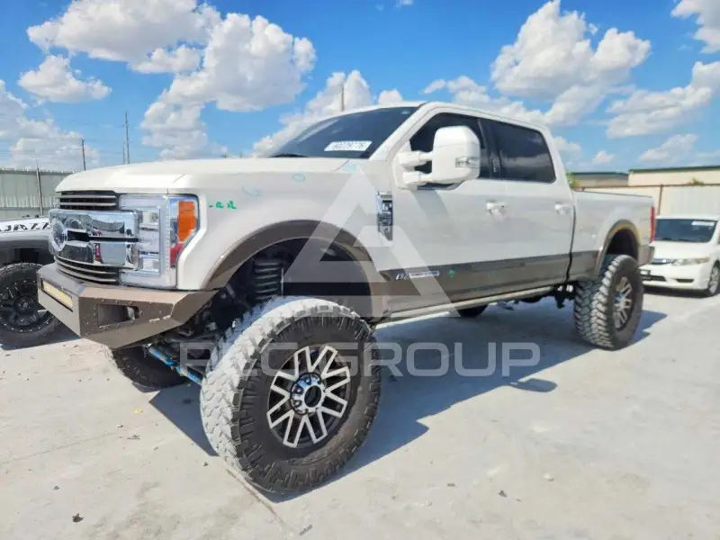 2017 Ford F-250 фото
