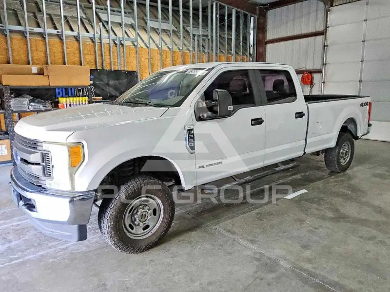 2017 Ford F-250 photo