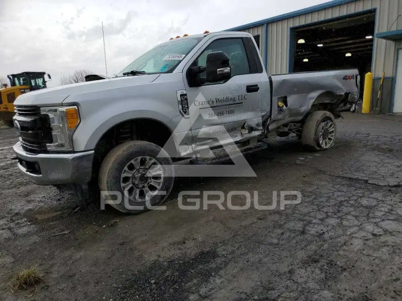 2017 Ford F-250 фото
