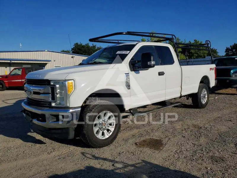 2017 Ford F-250 фото