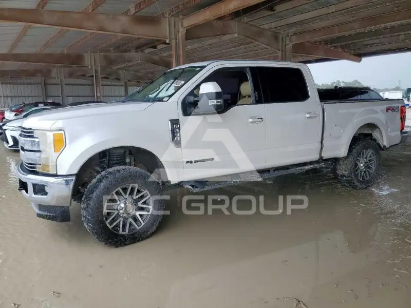 2017 Ford F-250 фото