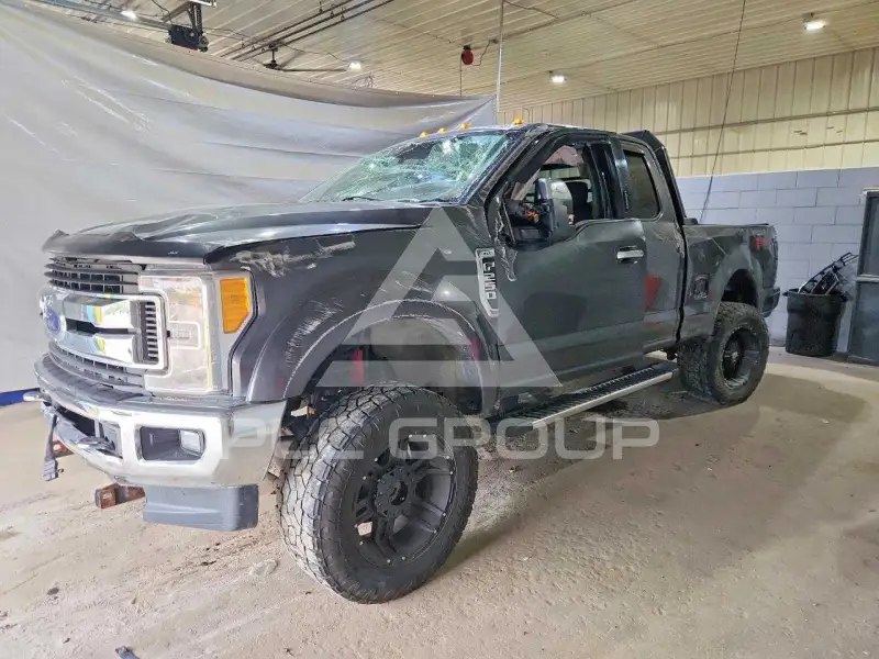 2017 Ford F-250 фото