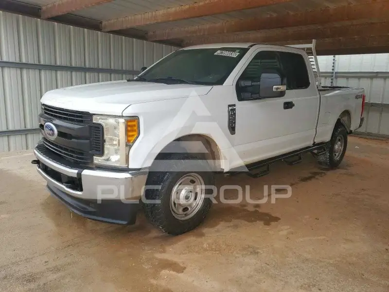 2017 Ford F-250 фото
