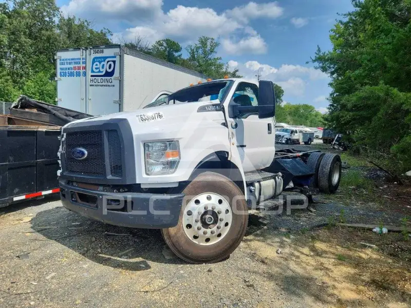 2017 Ford F-750 photo