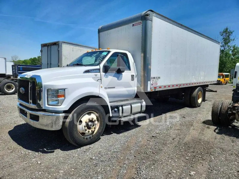2017 Ford F-750 фото