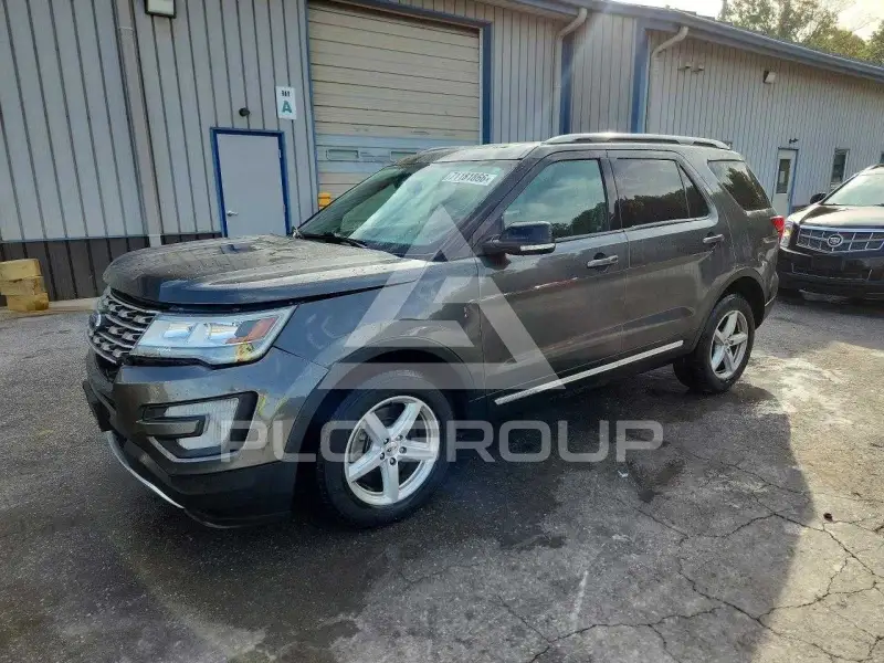 2017 Ford EXPLORER фото