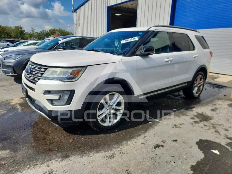2017 Ford EXPLORER фото