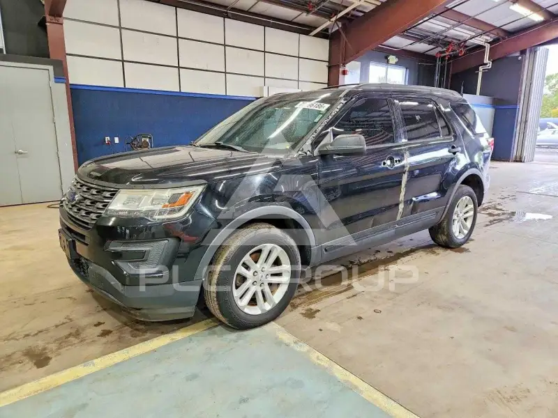 2017 Ford EXPLORER photo