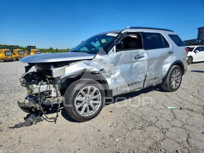 2017 Ford EXPLORER фото