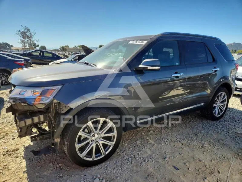 2017 Ford EXPLORER фото