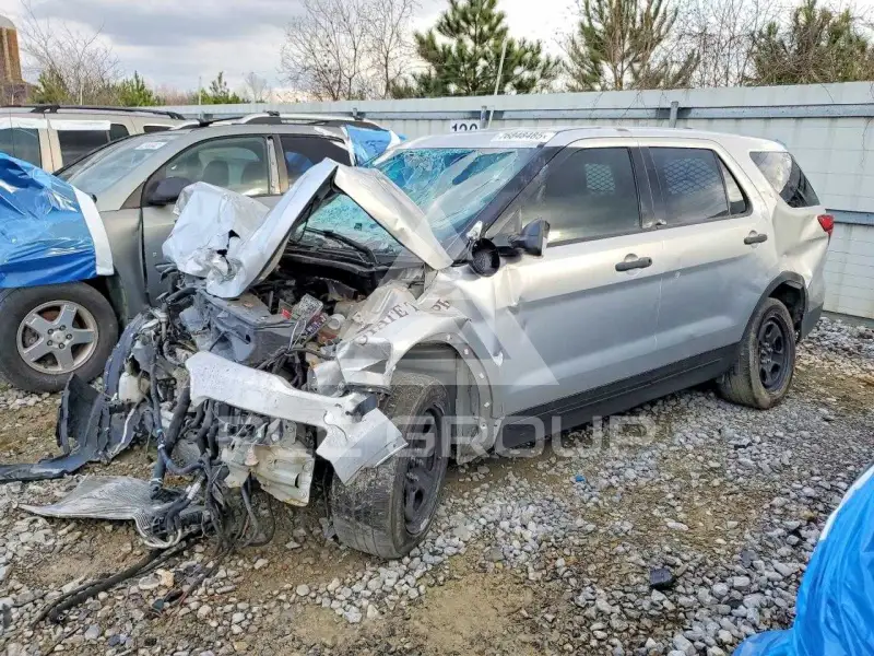 2017 Ford EXPLORER photo
