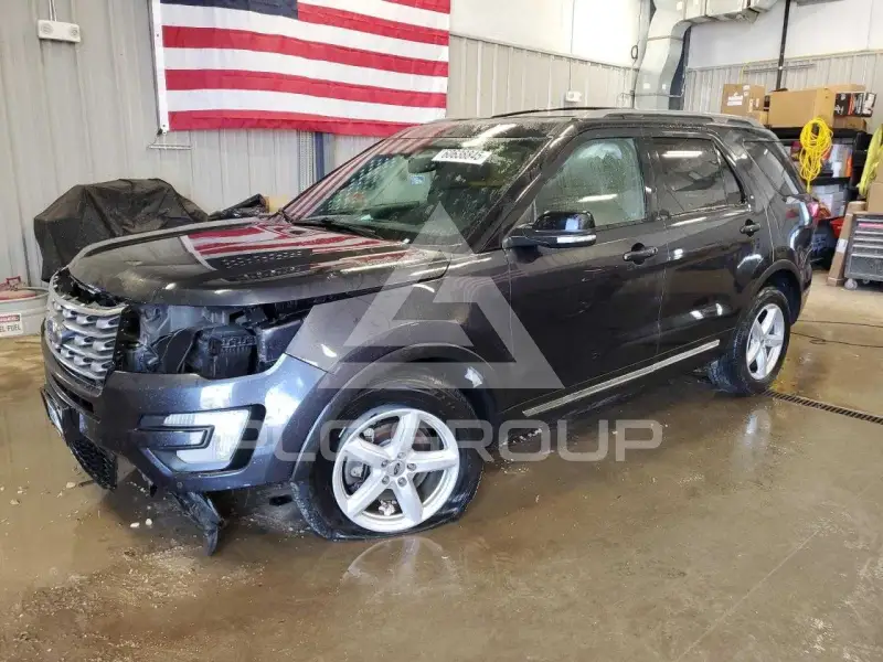 2017 Ford EXPLORER фото