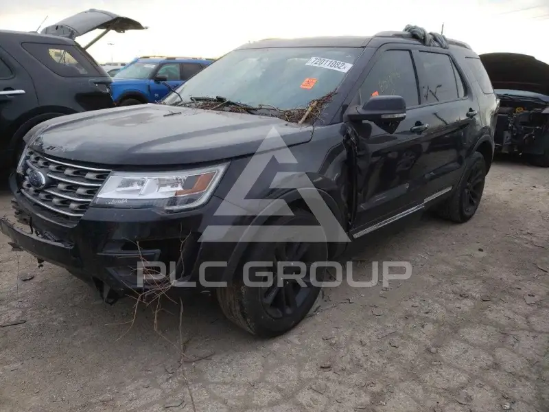 2017 Ford EXPLORER фото