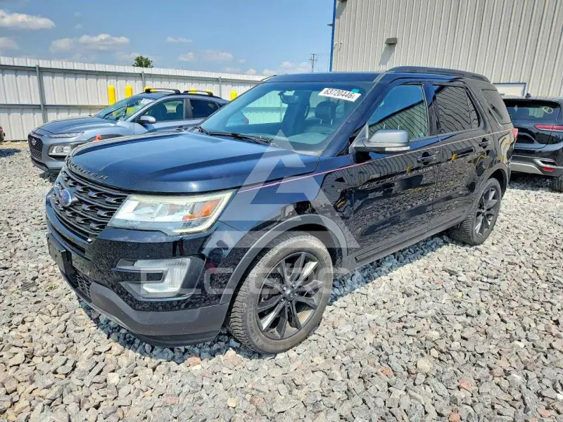 2017 Ford EXPLORER фото