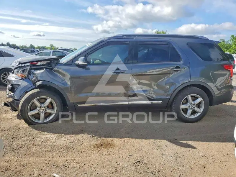 2017 Ford EXPLORER фото