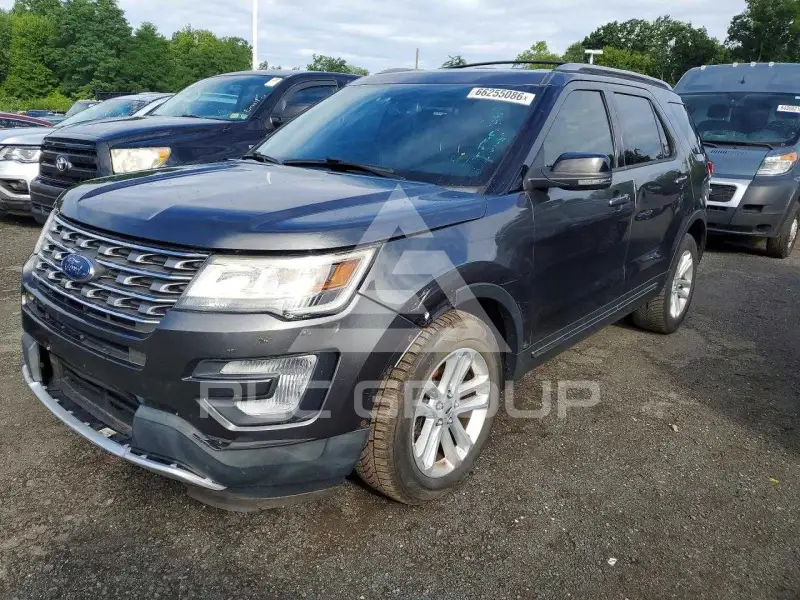 2017 Ford EXPLORER photo