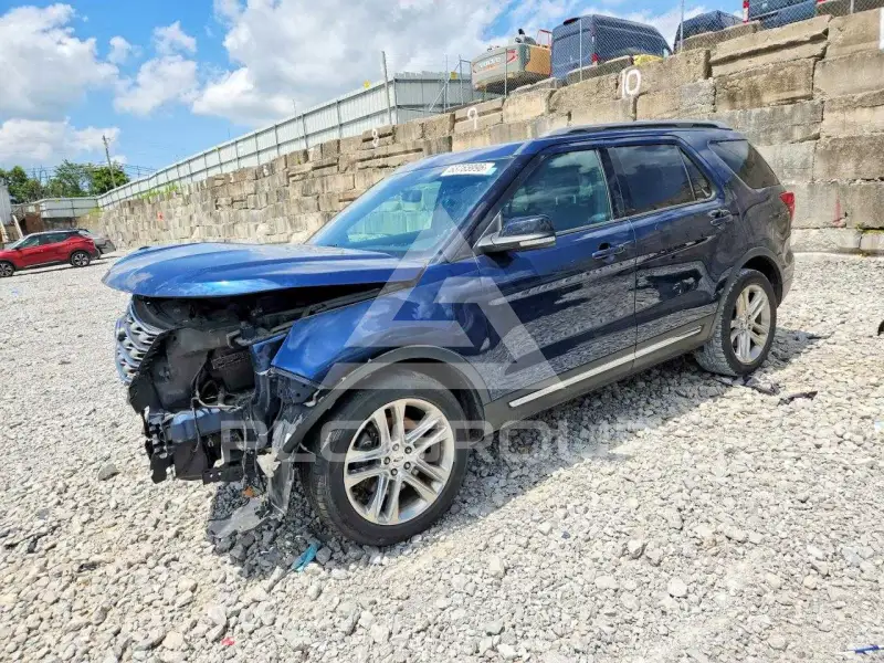 2017 Ford EXPLORER фото