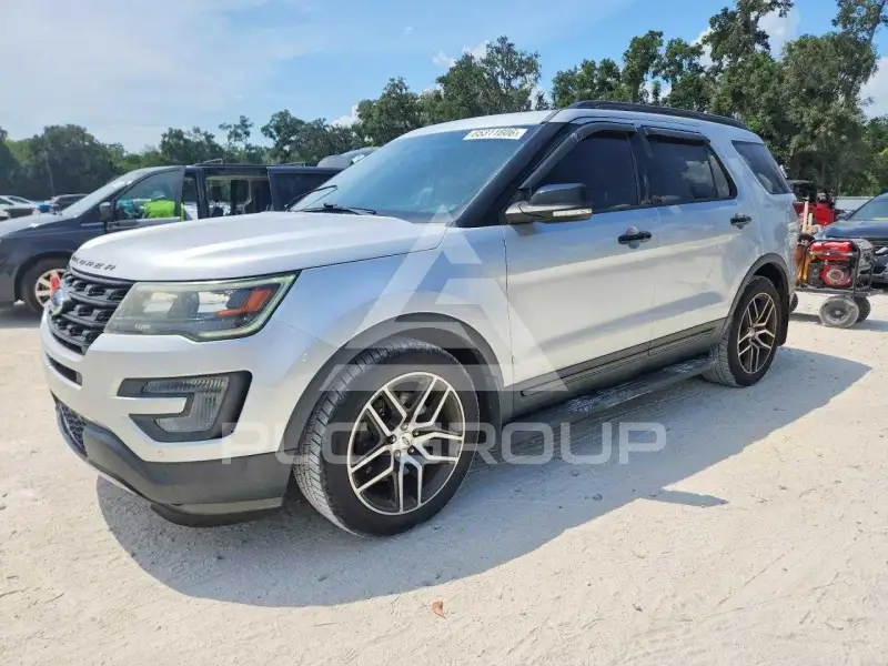 2017 Ford EXPLORER photo