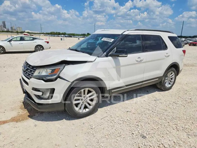 2017 Ford EXPLORER фото