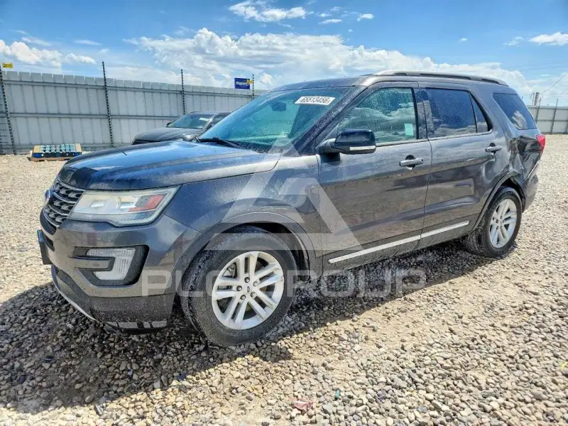 2017 Ford EXPLORER photo