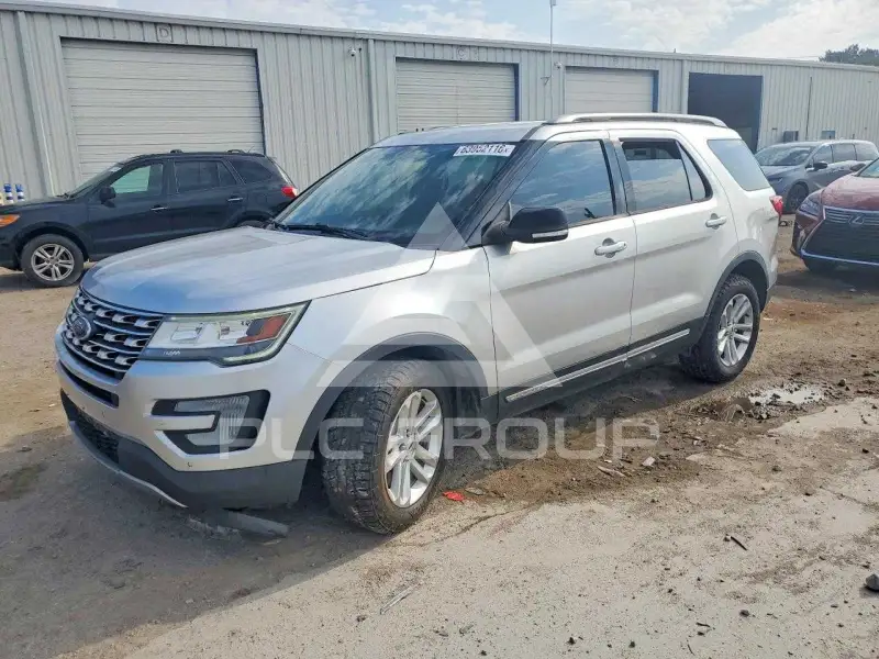 2017 Ford EXPLORER фото