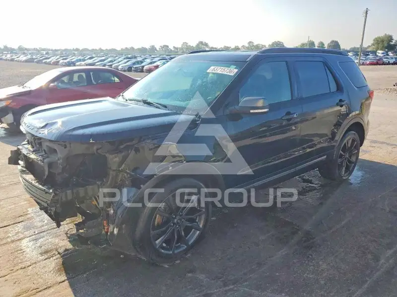 2017 Ford EXPLORER photo