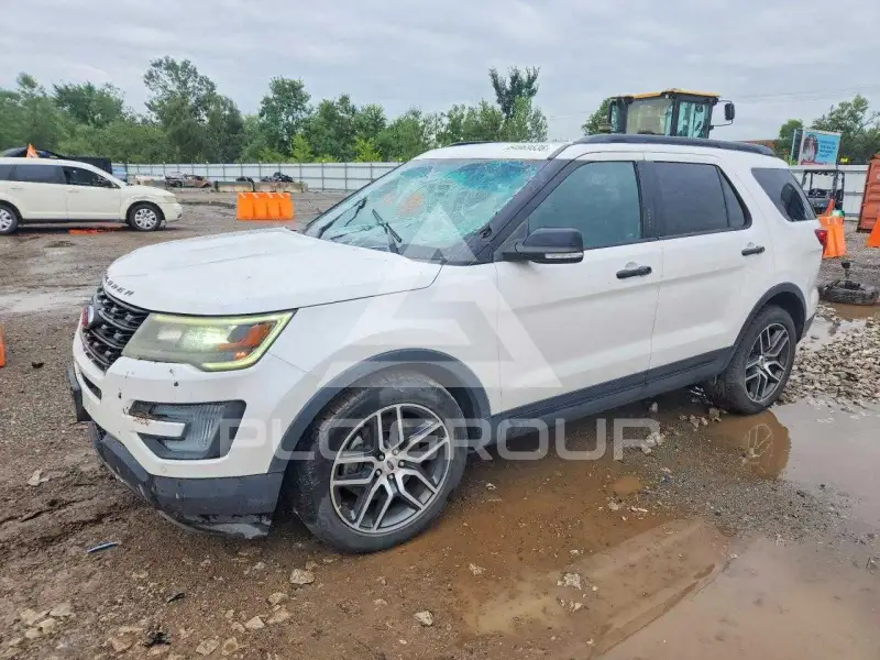 2017 Ford EXPLORER photo