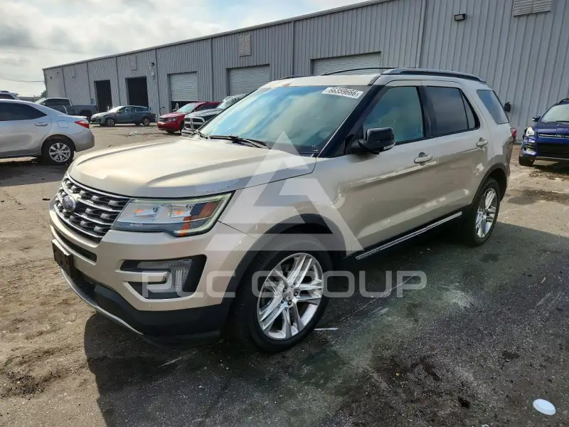 2017 Ford EXPLORER photo