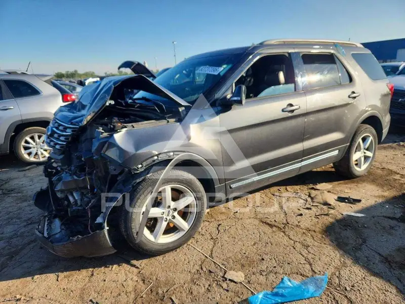 2017 Ford EXPLORER photo