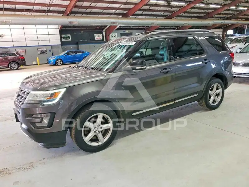 2017 Ford EXPLORER photo
