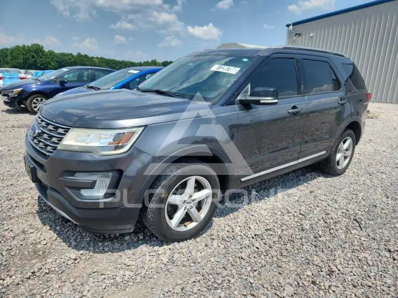 2017 Ford EXPLORER photo