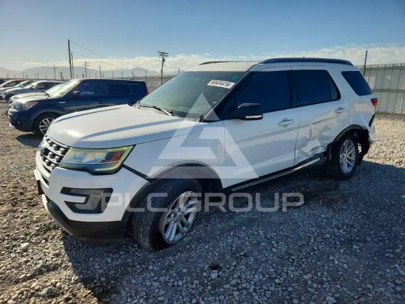 2017 Ford EXPLORER photo