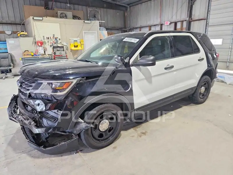 2017 Ford EXPLORER photo