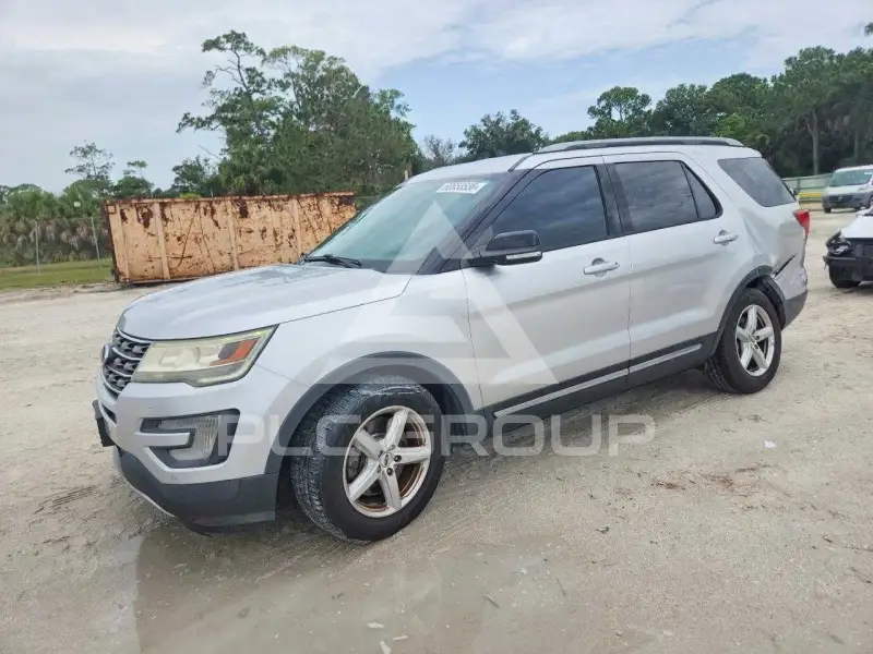 2017 Ford EXPLORER фото