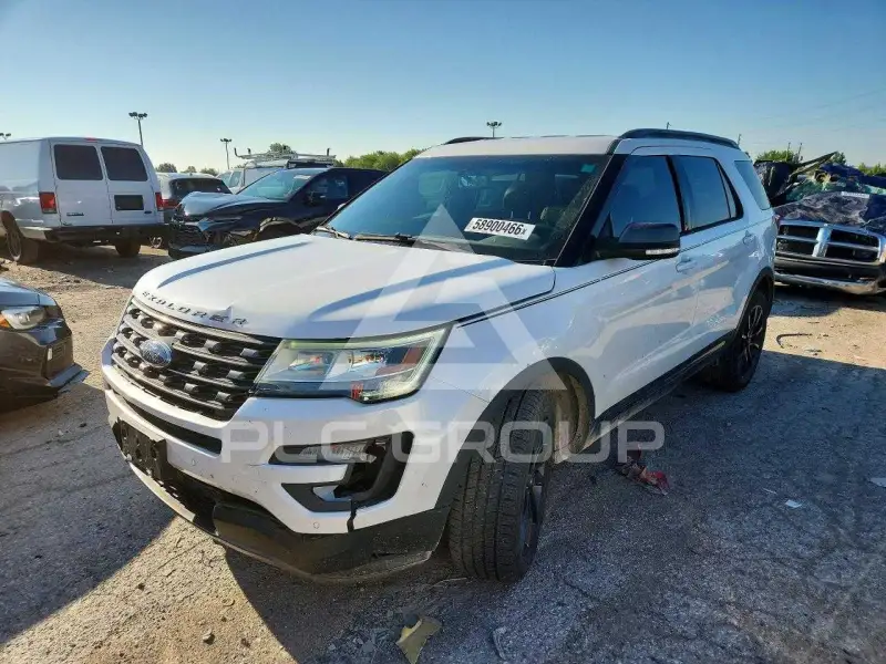 2017 Ford EXPLORER photo